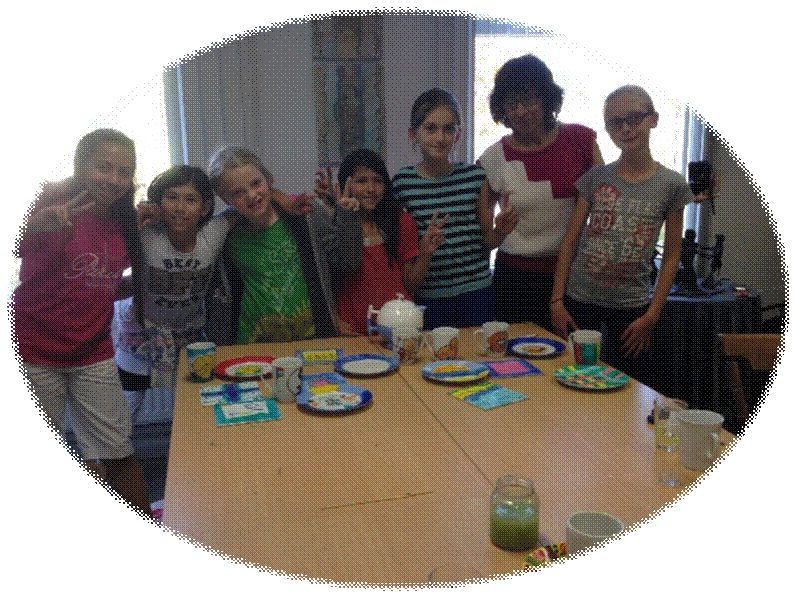 ASIIMG_0687 Kinderfeesje Porselein beschilderen Vera 12 jaar 12-9-2014.jpg