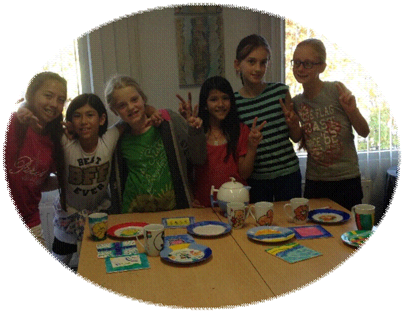 ASIIMG_0690 Kinderfeestje Porselein beschilderen Vera 12 jaar 12-9-2014.jpg